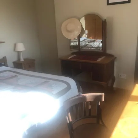 Cosy Burren Home-away-from-home